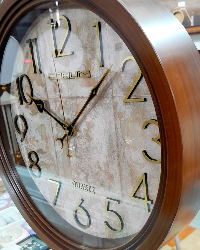 ساعت دیواری CORUM