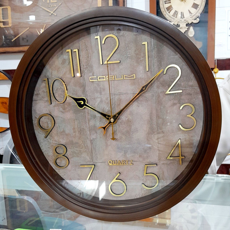 ساعت دیواری CORUM