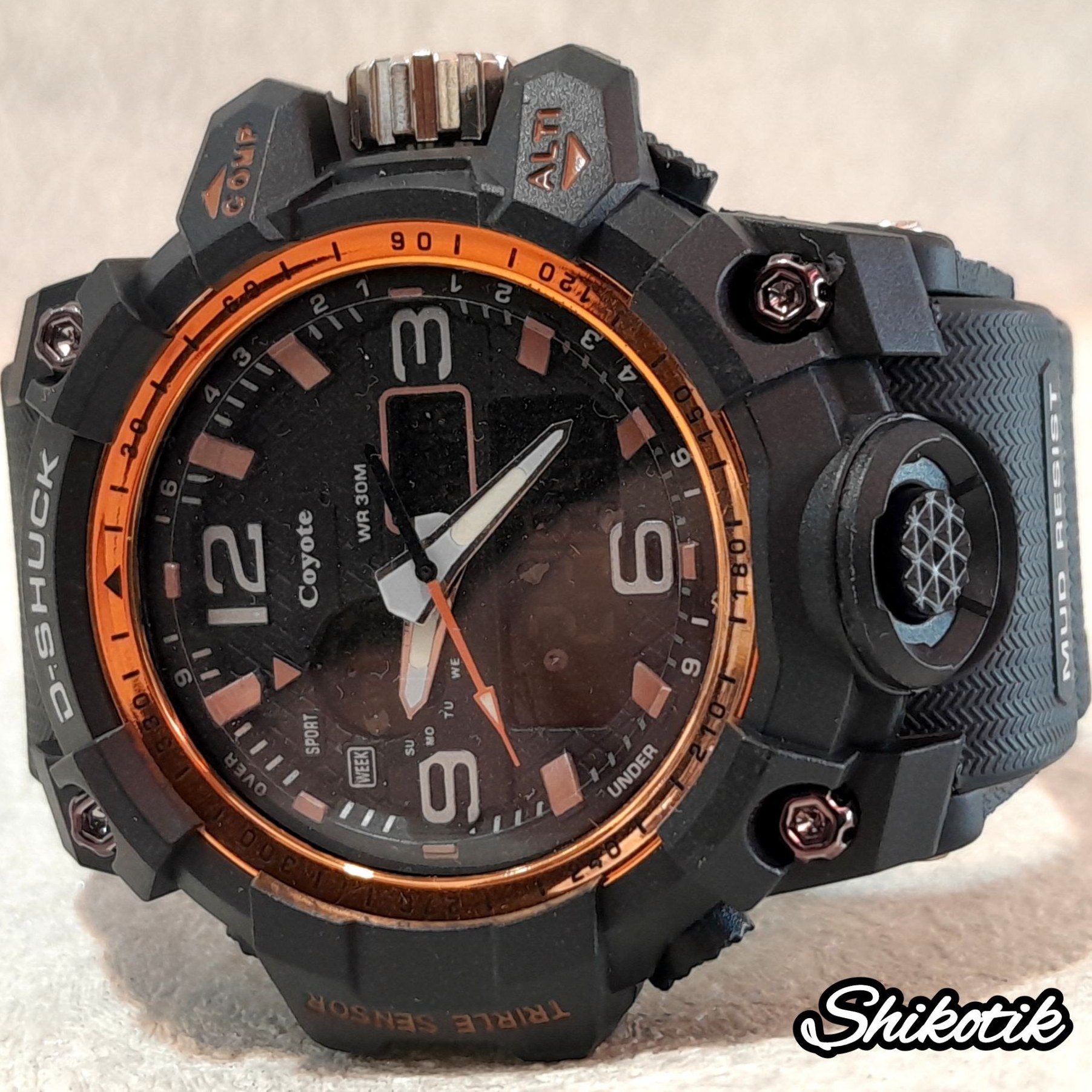 ساعت مچی پسرانه و مردانه دوزمانه Coyote مدل C-6608 اورجینال